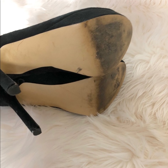 Steve Madden Black Round Toe Suede Pump Size 10 - Picture 6 of 6